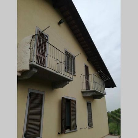 Casa Vacanze Liliana Priocca Exterior photo